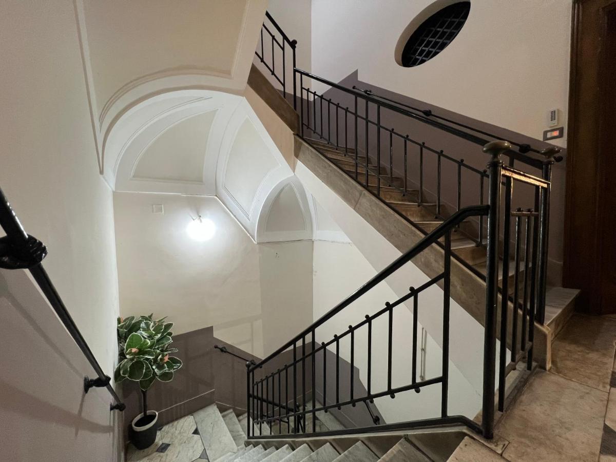 Relais Ranieri Bed & Breakfast Napoli Bagian luar foto