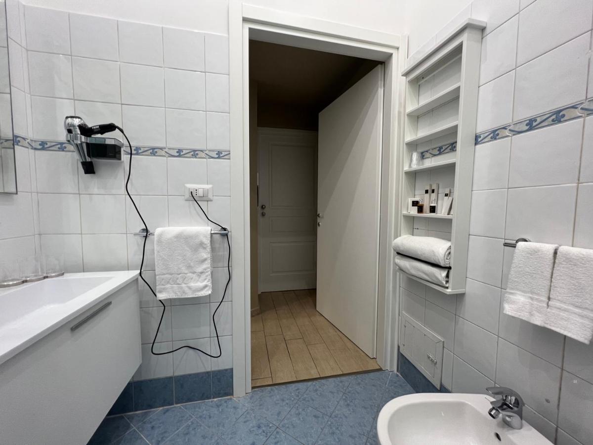 Relais Ranieri Bed & Breakfast Napoli Bagian luar foto