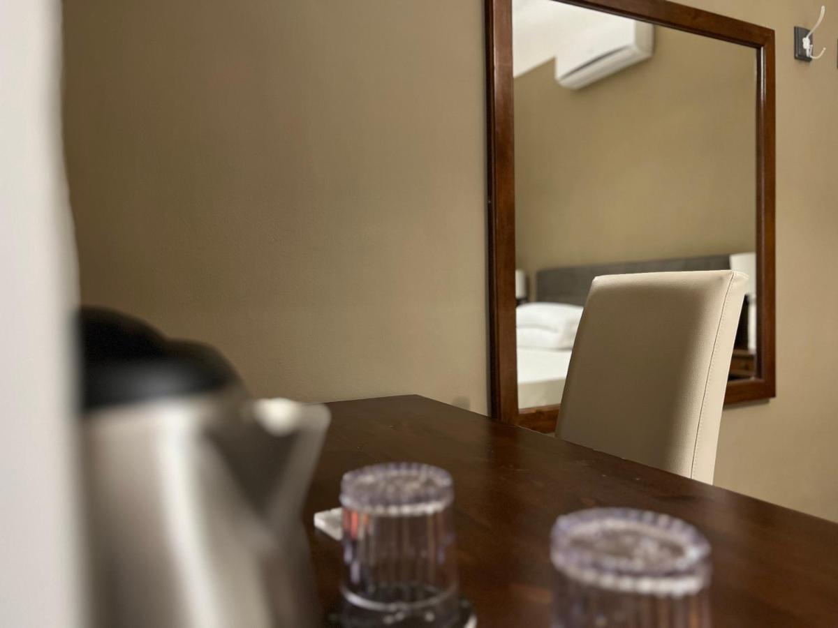 Relais Ranieri Bed & Breakfast Napoli Bagian luar foto