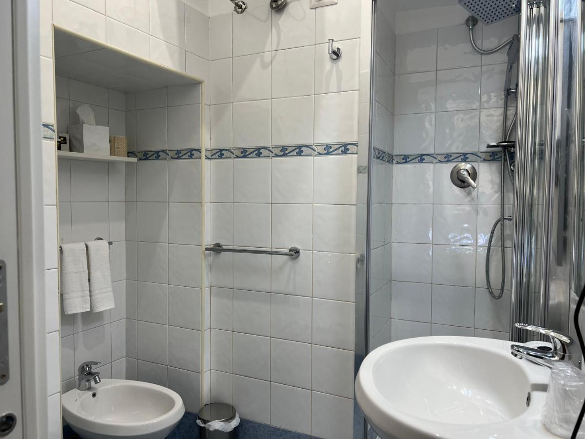 Relais Ranieri Bed & Breakfast Napoli Bagian luar foto