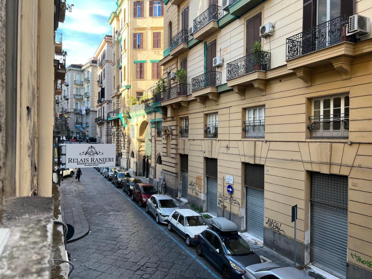 Relais Ranieri Bed & Breakfast Napoli Bagian luar foto