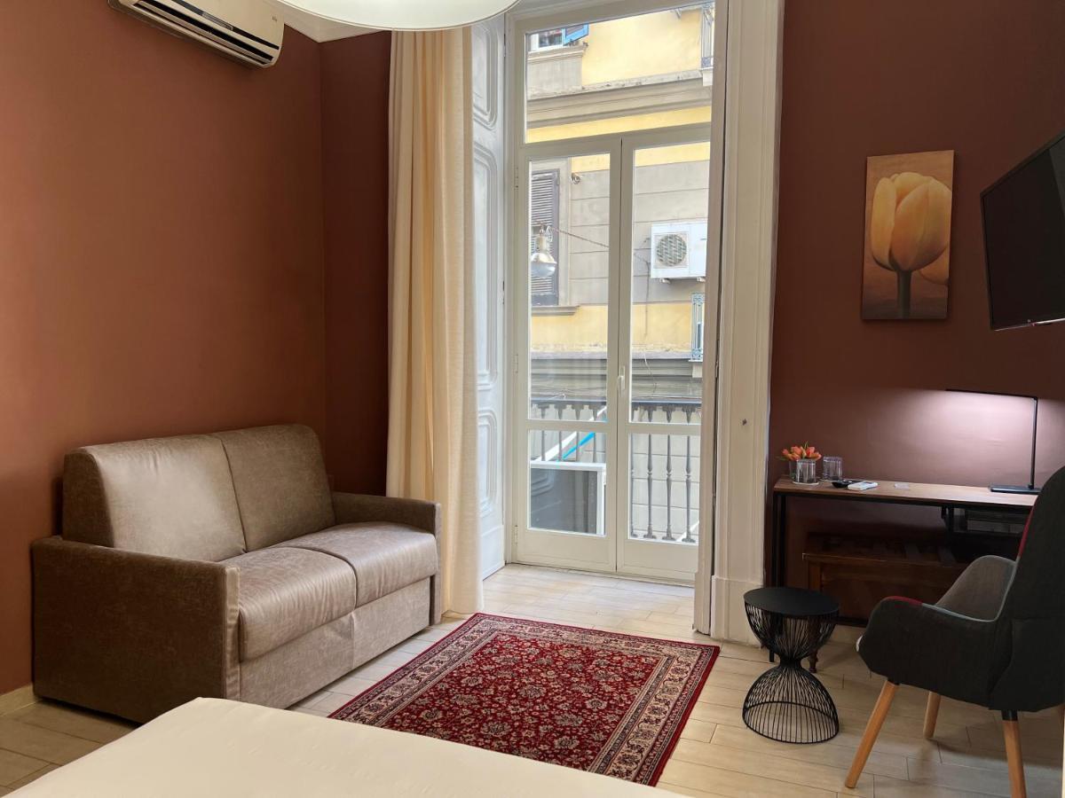 Relais Ranieri Bed & Breakfast Napoli Bagian luar foto